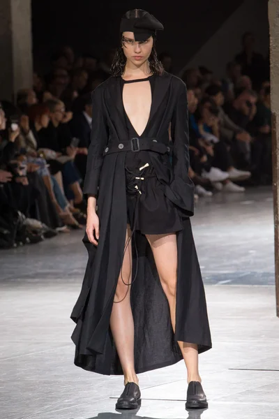 Look 35